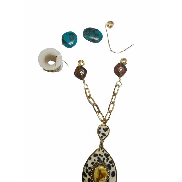 Upcycled Vintage Horse Brooch & Necklace W/ Wire Wrapped Turquoise & Amber Beads - Picture 5 of 14